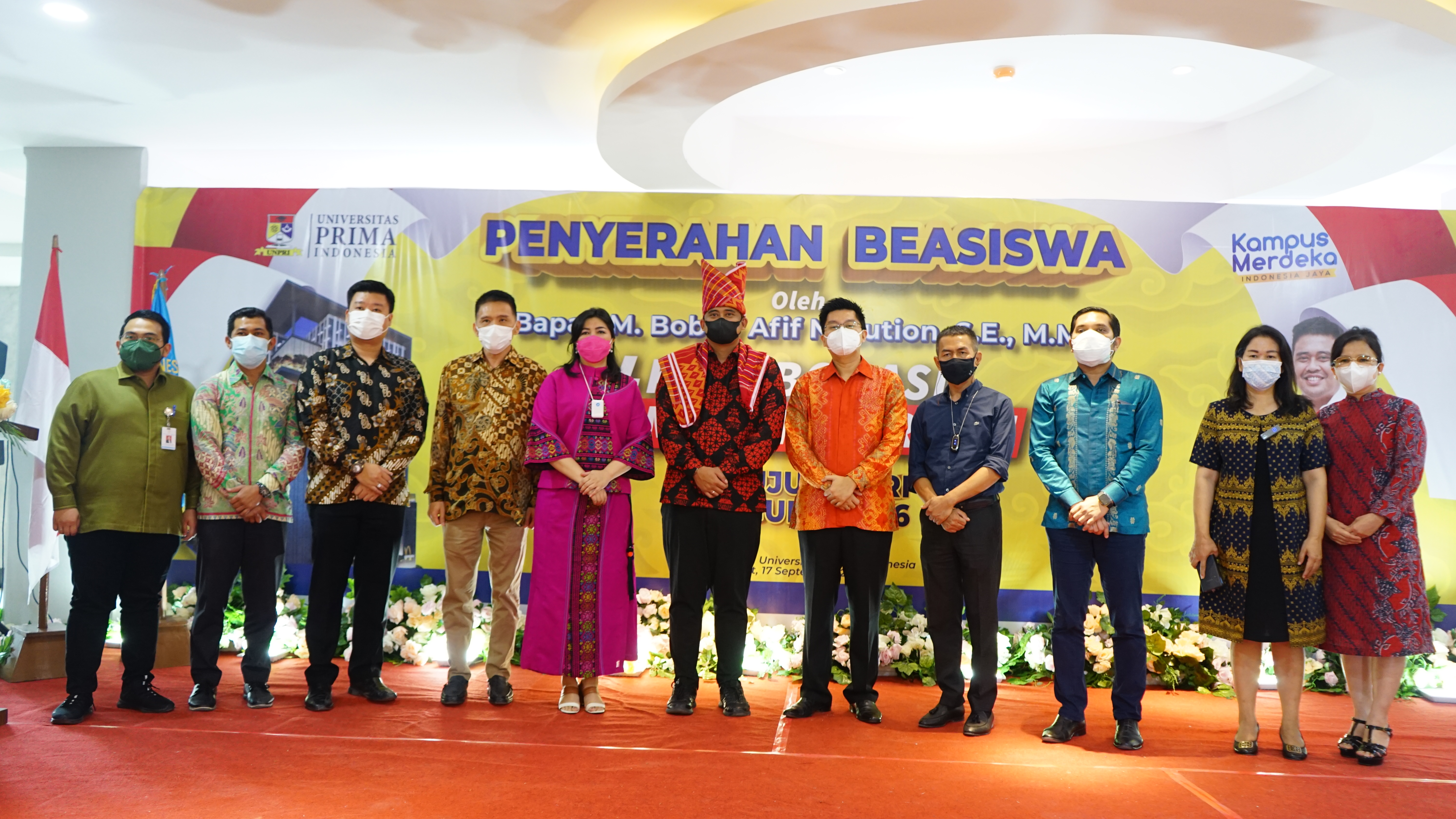 Scholarship Handover Procession from the Mayor of Medan